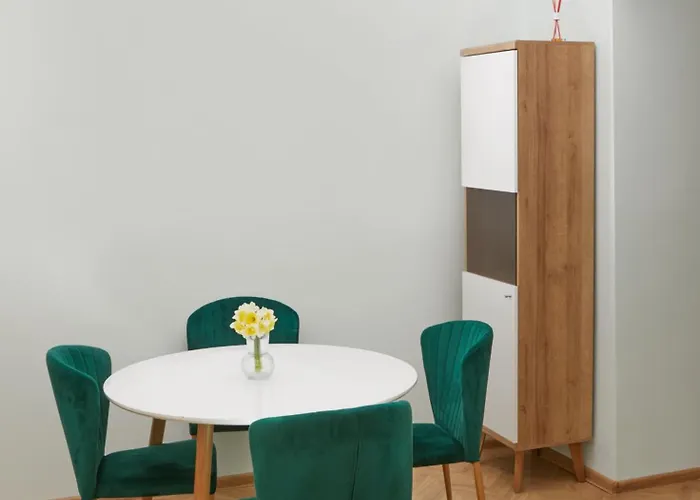 Butas Modern Flat By Lukiskiu Square